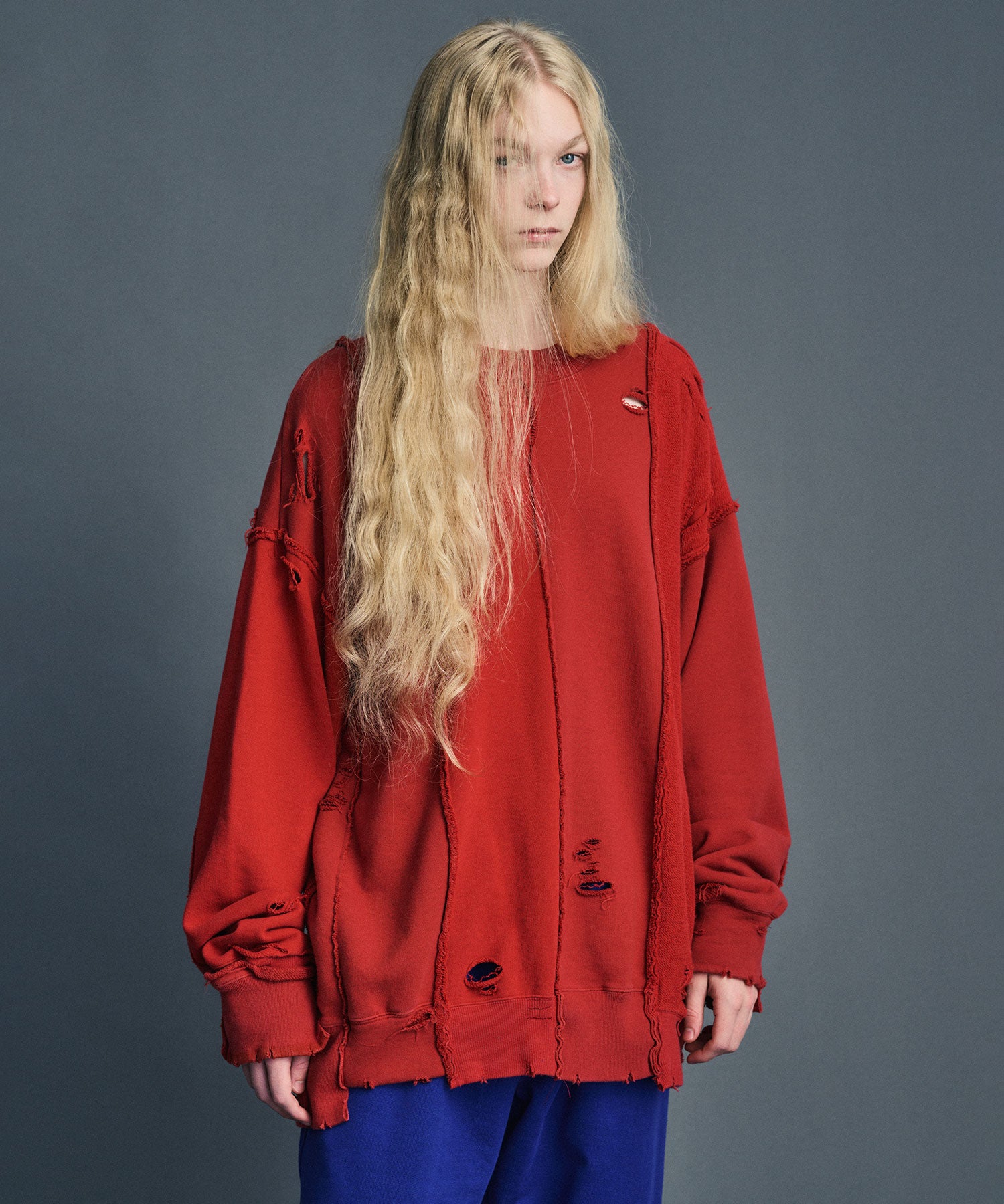 stein / シュタイン】OVERSIZED RECONSTRUCTION SWEAT LS - RED | 公式