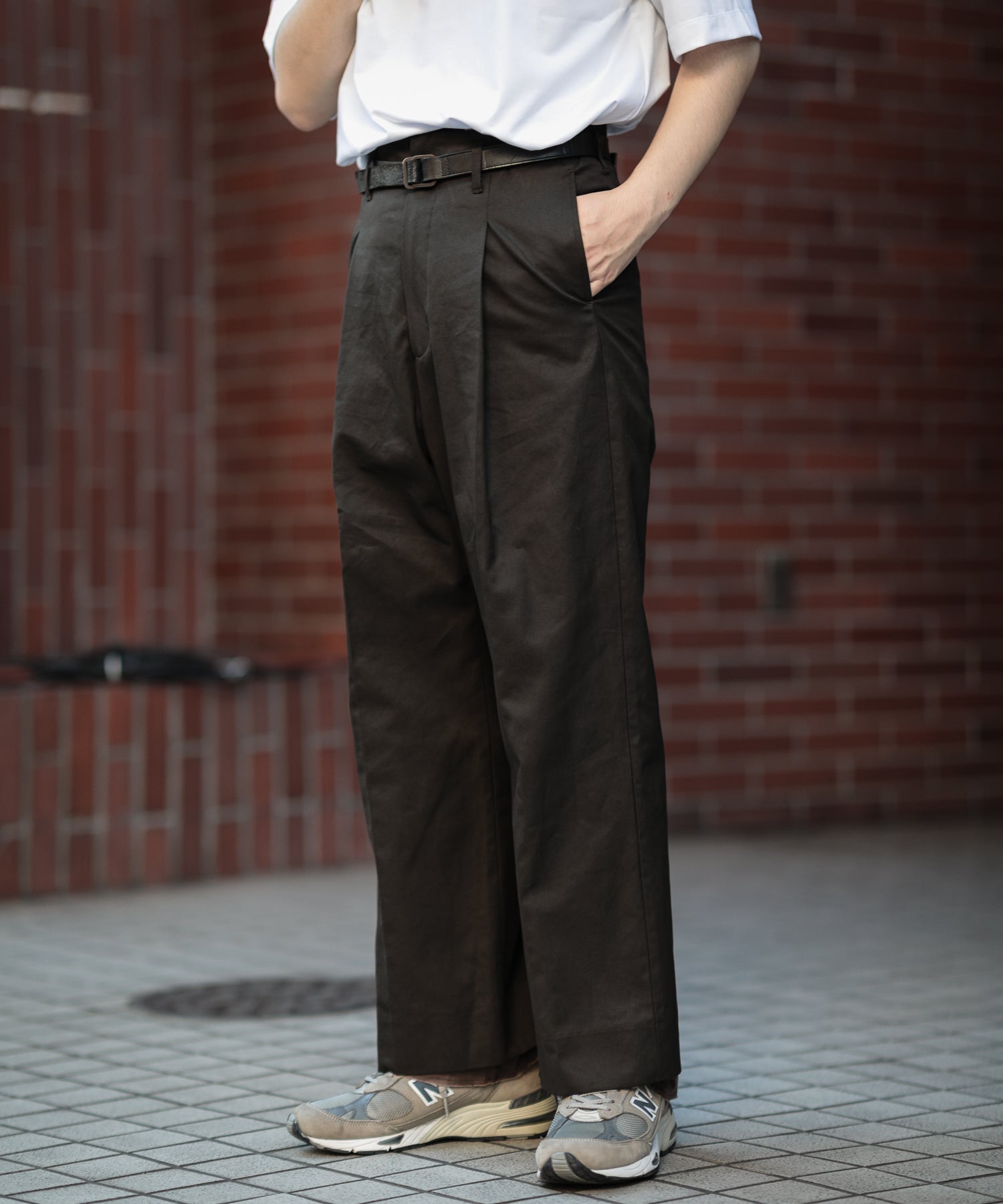 Rich I UNCLE TUCK TAPERED TROUSERS スラックス | angeloawards.com