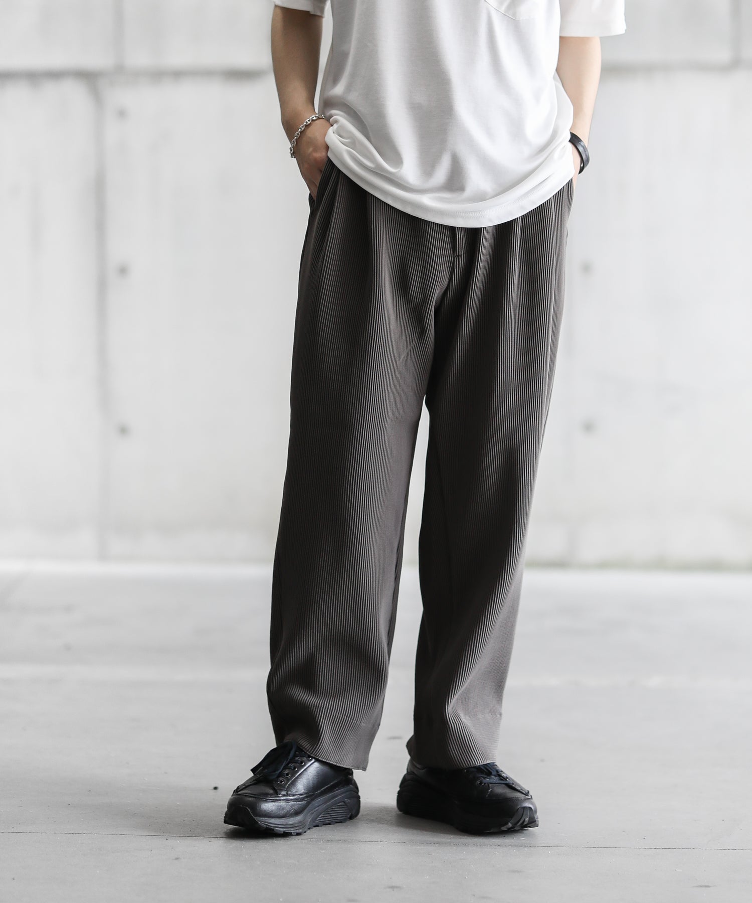 stein GRADATION PLEATS TWO TUCK TROUSERS ウェブアウトレットア