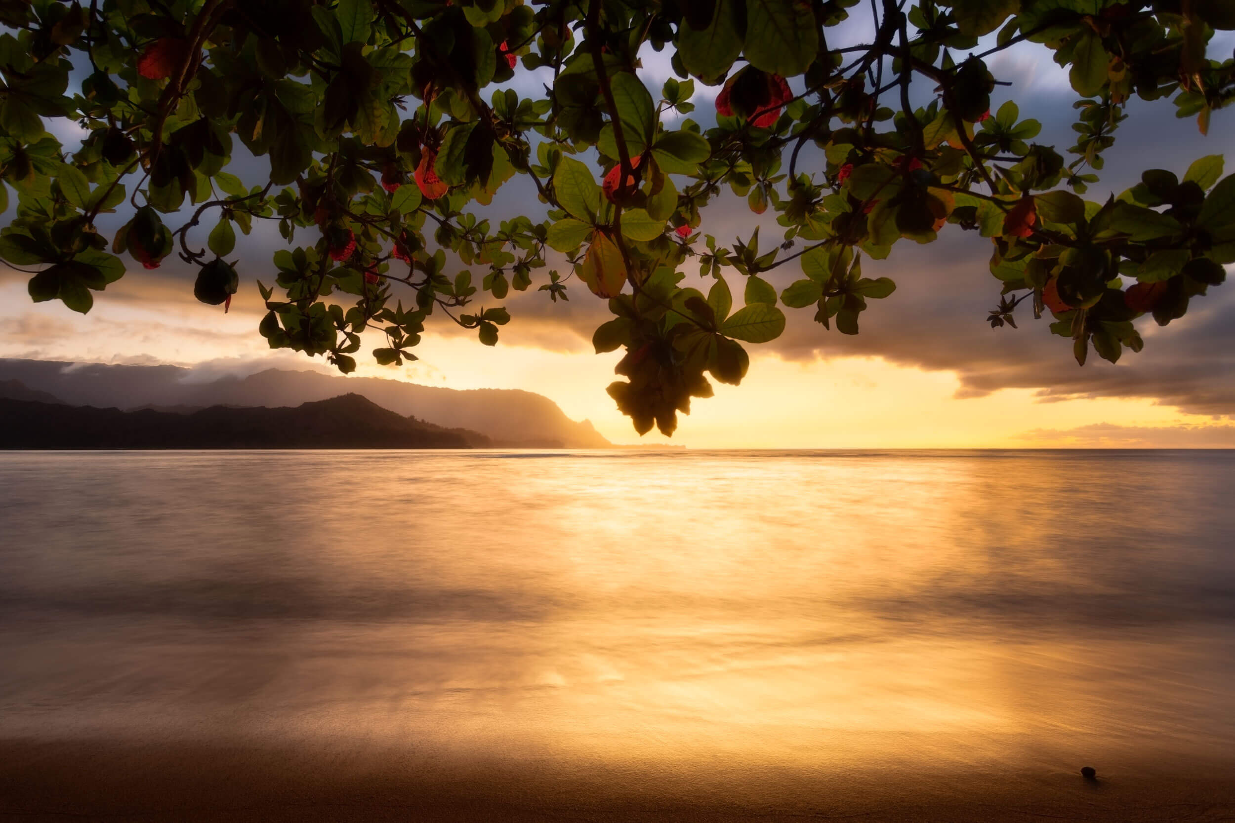 A Kauai picture from Puu Po Beach in Hanalei Bay.