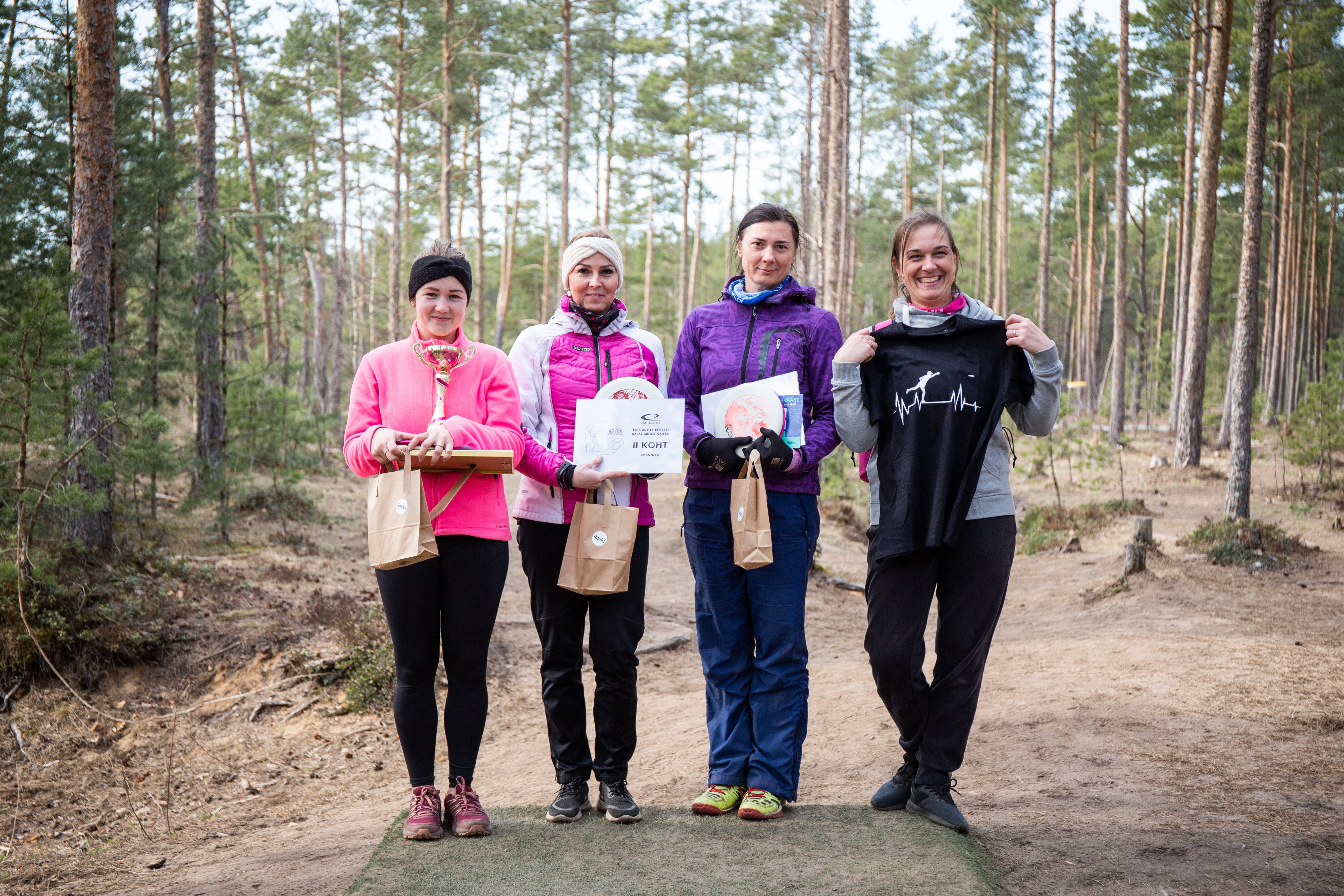 Discgolf.ee, Latitude 64, Rajal ainult naised, Hanna Oja, Krista Siitan, Maret Ignatovitš