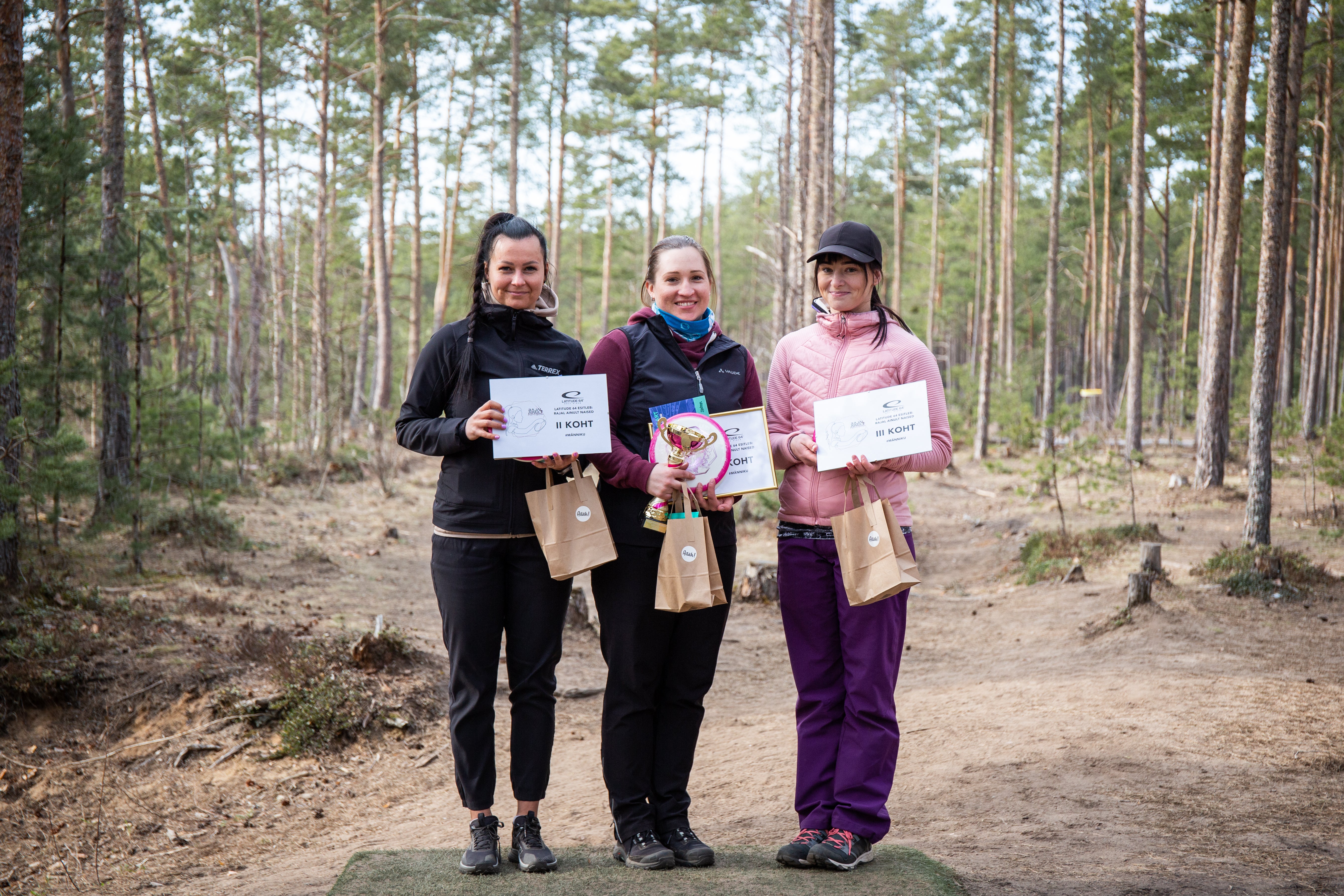 Discgolf.ee, Latitude 64, Rajal ainult naised, Kelli Ellus, Johanna Lepp, Kristi Rogenbaum