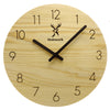 Reloj de pared Holzwerk WEILBURG de madera maciza con logotipo de cabeza de ciervo, versión en beige
