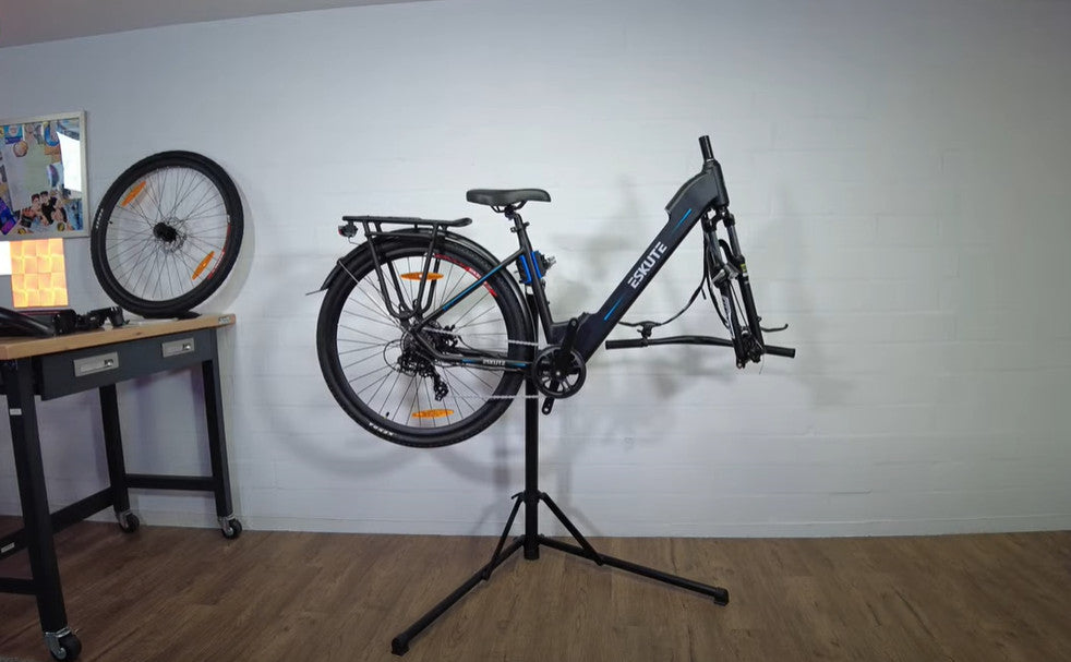 an half installed ESKUTE e-bike is fixed on the bike stand