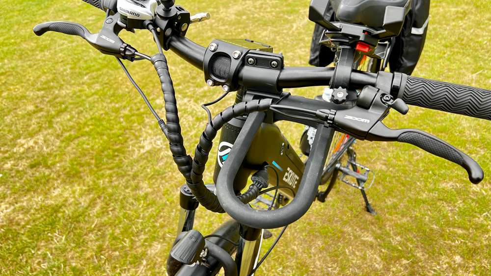 e-bike with U bike lock