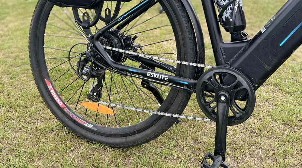 e-bike with smooth chain