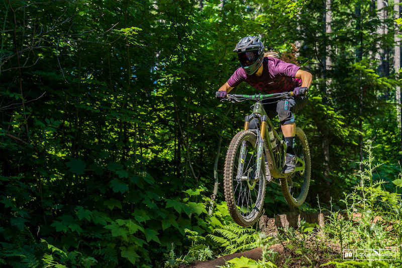 the rider with a convertible full-face MTB helmet for more protection when goes for mountain biking