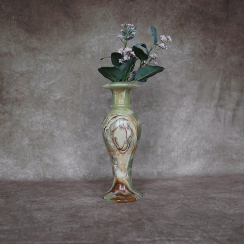 Picture of an exquisite onyx vase