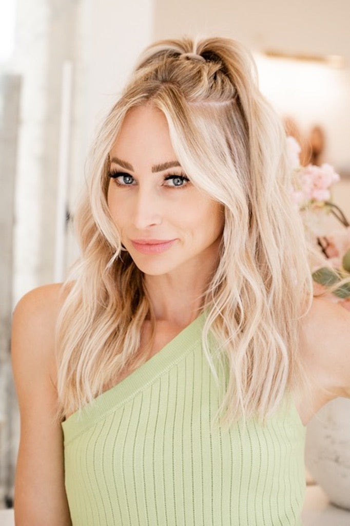 37 Best Blonde For Medium Length Haircuts : Vanilla Blonde Lob Haircut with  Waves I Take You | Wedding Readings | Wedding Ideas | Wedding Dresses |  Wedding Theme