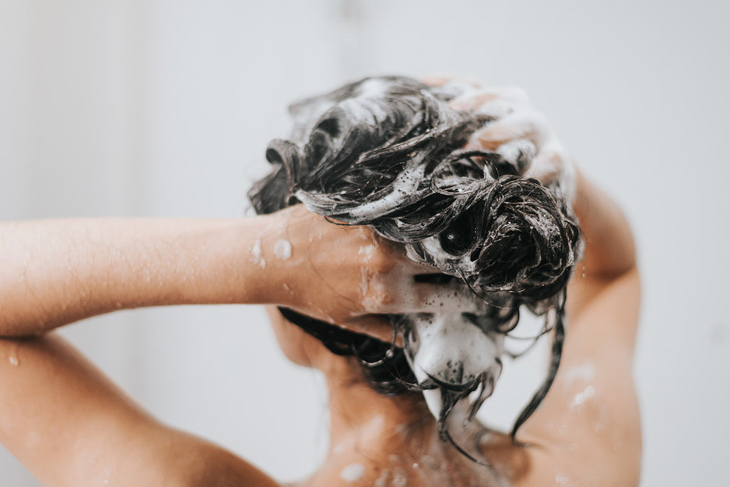 How To Shampoo and Condition Hair (For Results)