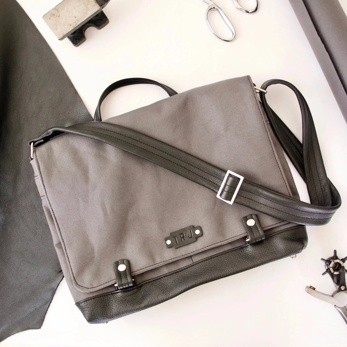 Handmade Laptop Bag - Custom Messenger Bag - Jenny N. Design