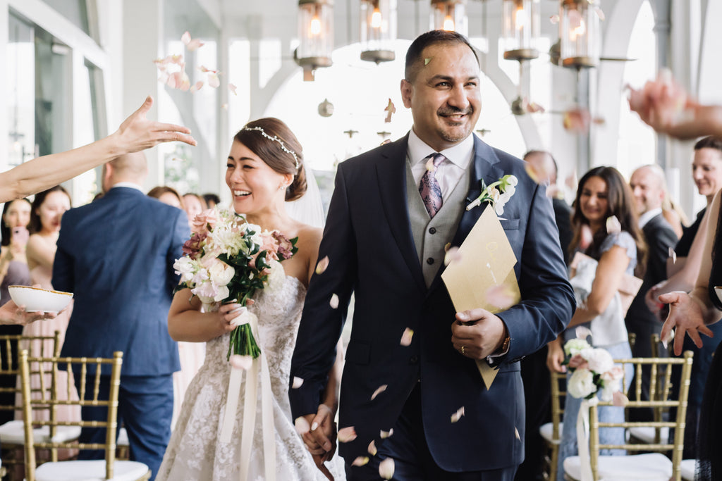 Real bride Miwako wearing Radiance hairpins and dewdrop vine