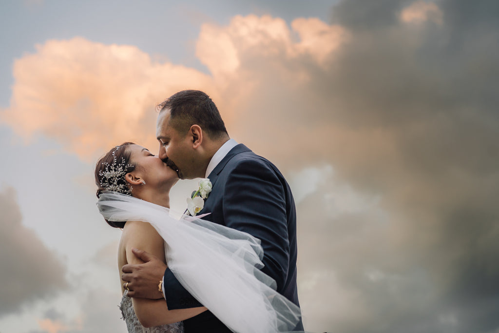 Real bride Miwako wearing radiance hairpins