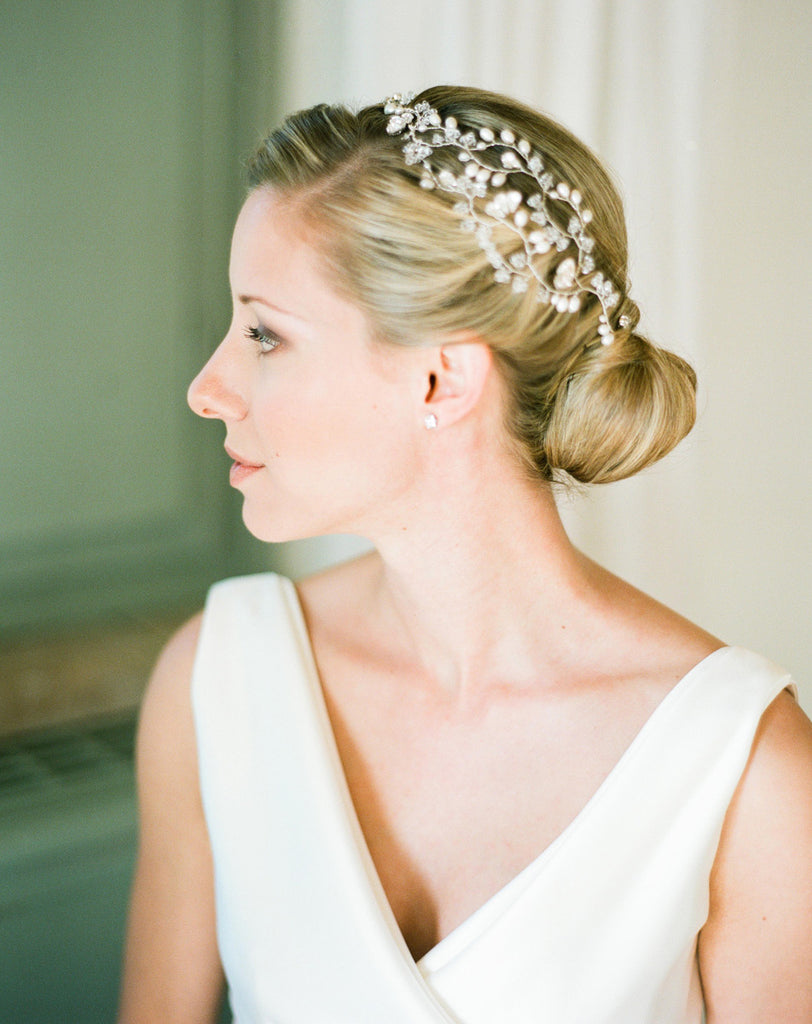 Real bride, Hermione Harbutt, blond bride, up do, veil, hair accessories, bespoke, freshwater pearl, mother of pearl, pearl, headpiece, garland, tiara, flowers, bespoke, wedding gown, wedding inspiration, crystal, Swarovski, silver, gini, lindsay madden photography