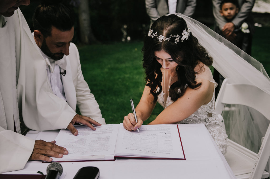 Real bride Veronica wearing Fleurette Garland