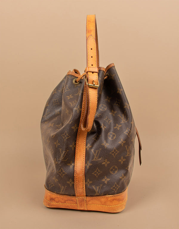 Louis Vuitton Vintage Monogram Canvas Mini Looping Shoulder Bag (SHF-2 –  LuxeDH