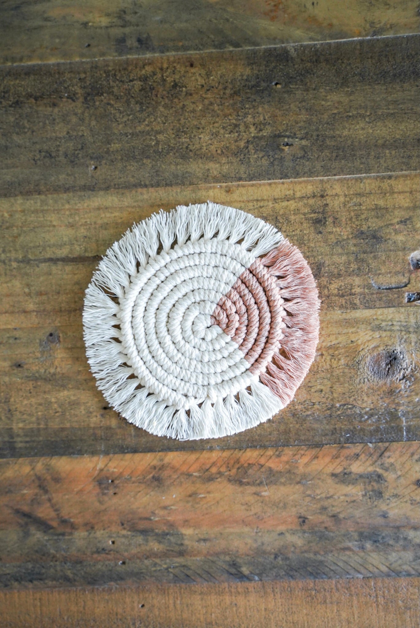 Macrame Fringe Coaster - Natural/Dusty Rose