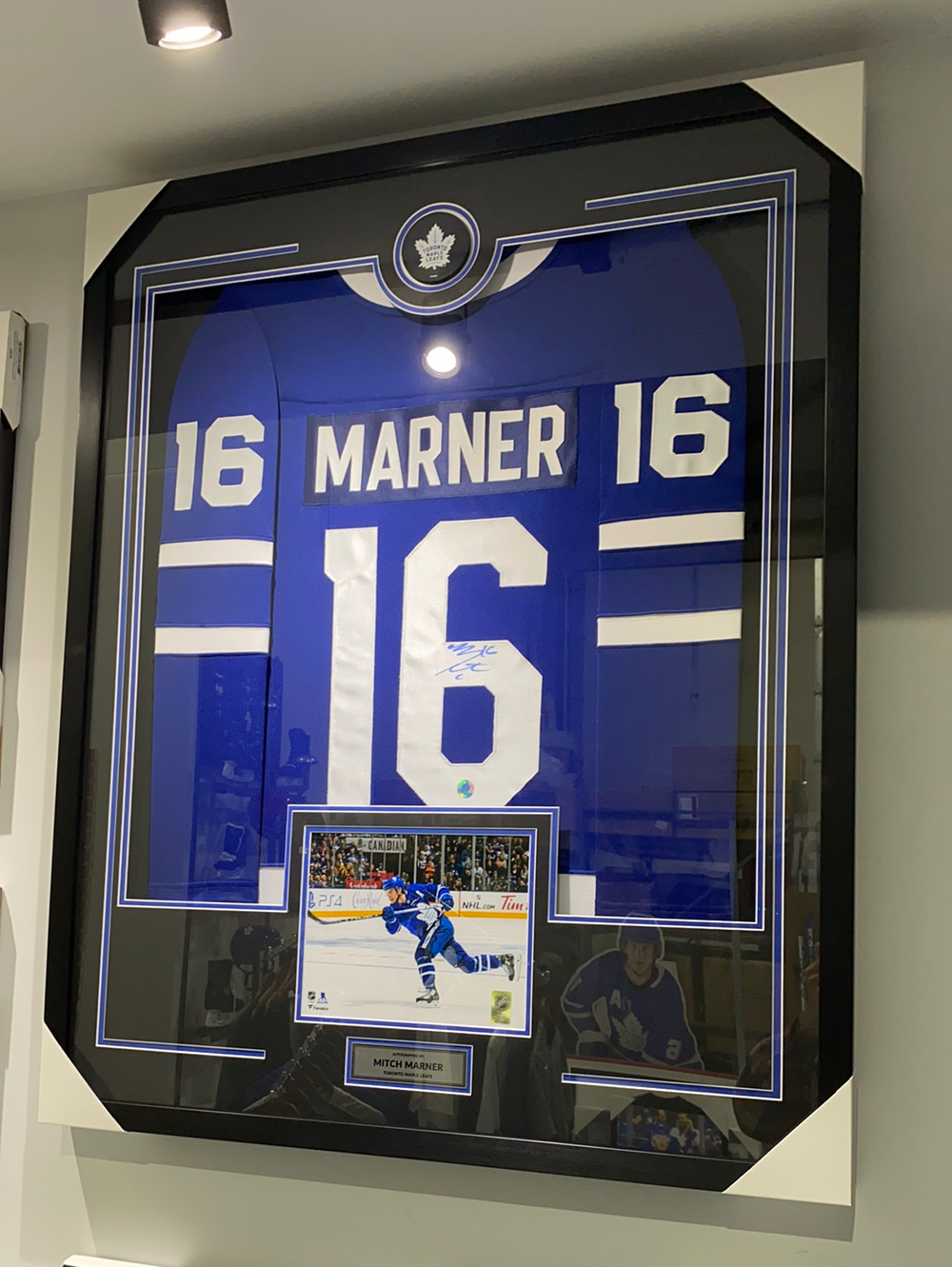 Marner,M Signed Jersey Toronto Maple Leafs White Pro Adidas 2018-2020