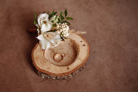 shabby chic wedding ring presentation