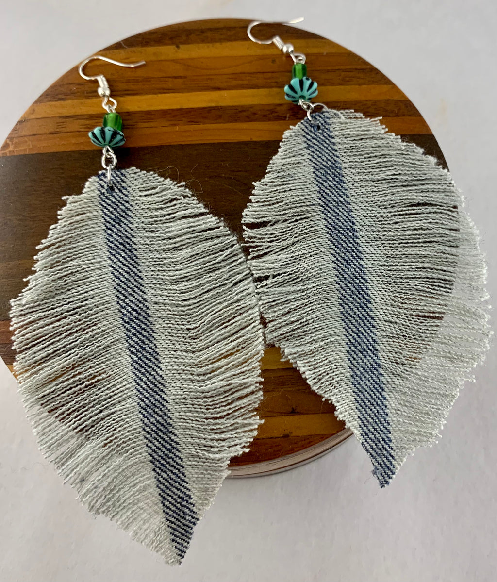 Upcycled Denim Earrings DIY Jewelry Tutorial by Upmade : 8 Steps (with  Pictures) - Instructables