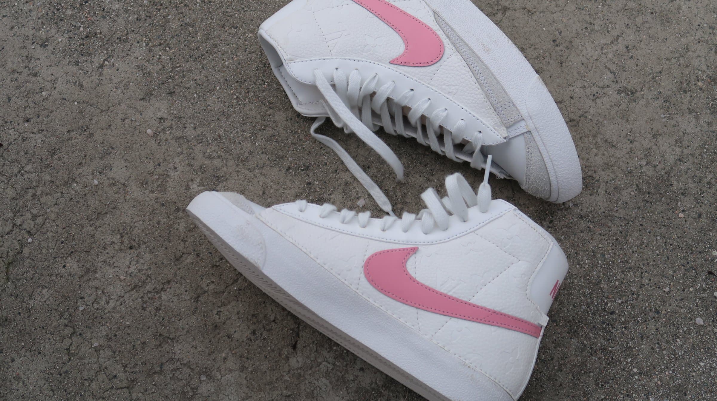 nike blazers grey and pink