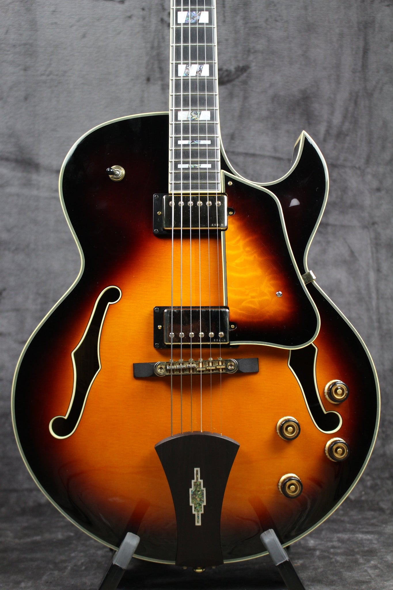 Ibanez George Benson LGB30-VYS-12-01 Hollowbody – Empire Guitars