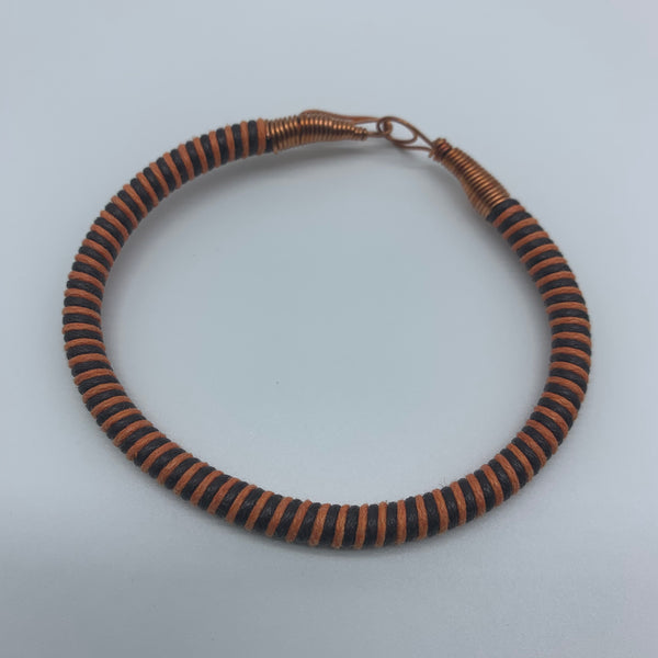 Thread W/Metal Wire Bracelet-Orange Variation - Lillon Boutique