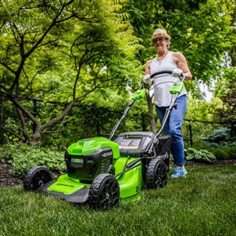 40V 20-inch Self-Propelled Lawn Mower with 5.0Ah Battery and Charger – Optimal mowing experience with included power solution.