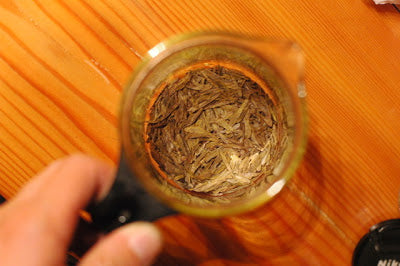 Secondary oxidation: 5 year old, stale, brown longjing leaves
