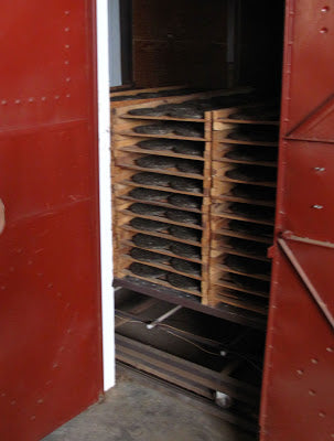 Puer cakes drying in a hongfang 烘房