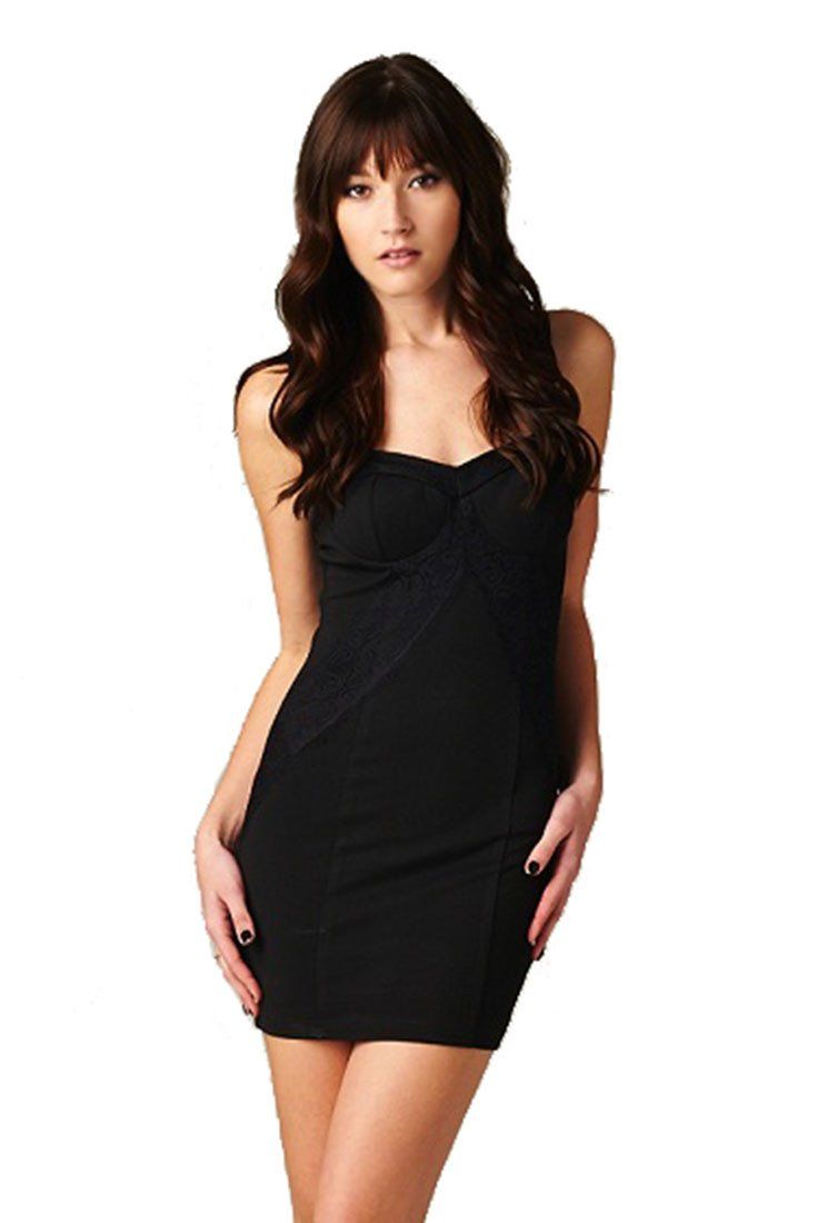 black fitted sleeveless dress