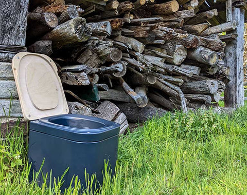 Materialien für Trenntoiletten