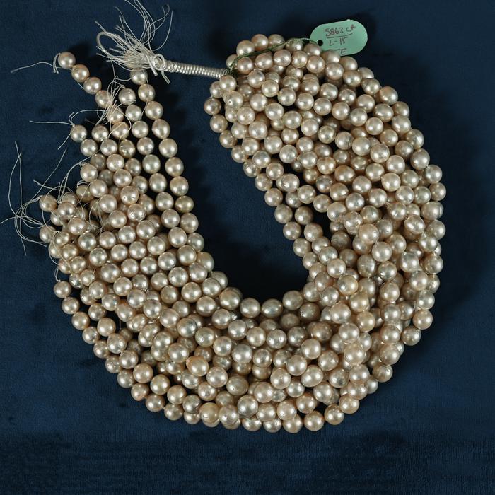 Golden South Sea Pearl 11mm - 13mm by Bhagyaratnam