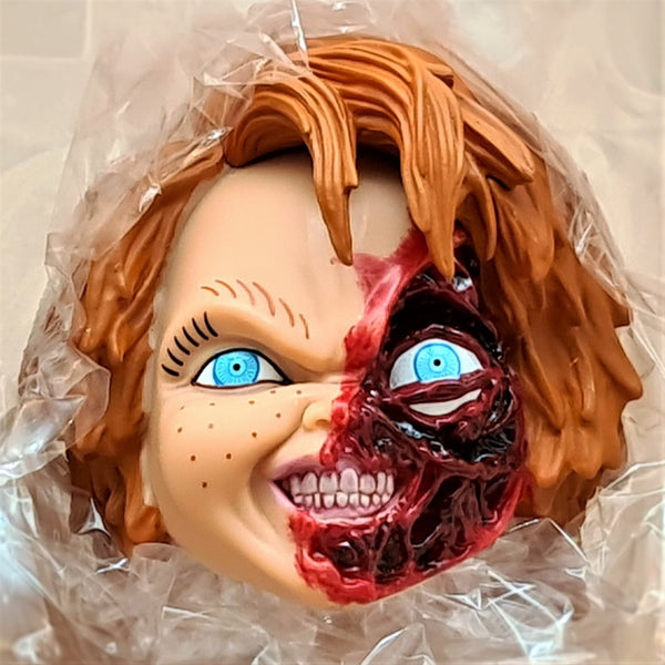 Deluxe Chucky - Mezco Designer Series