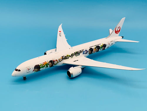 JC Wings 1/200 JAL Japan Airlines Boeing 787-9 JA828J Studio