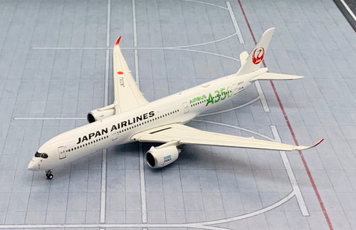 JC Wings 1/400 JAL Japan Airlines Airbus A350-900 JA01XJ flaps down