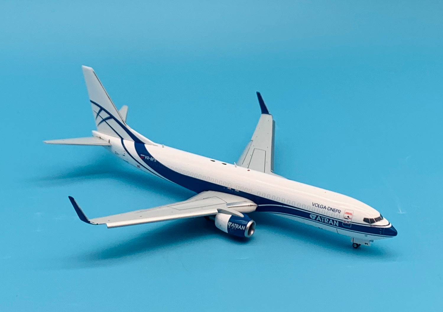 アトラン 737-800BCF VQ-BFS 1/200 模型・プラモデル | www