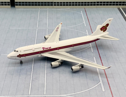 Phoenix 1/400 Thai Airways Boeing 777-200 HS-TJC Speedline – First 