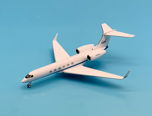 Gemini Jets 1/200 US Coast Guard Gulfstream C-37B G550 02 – First