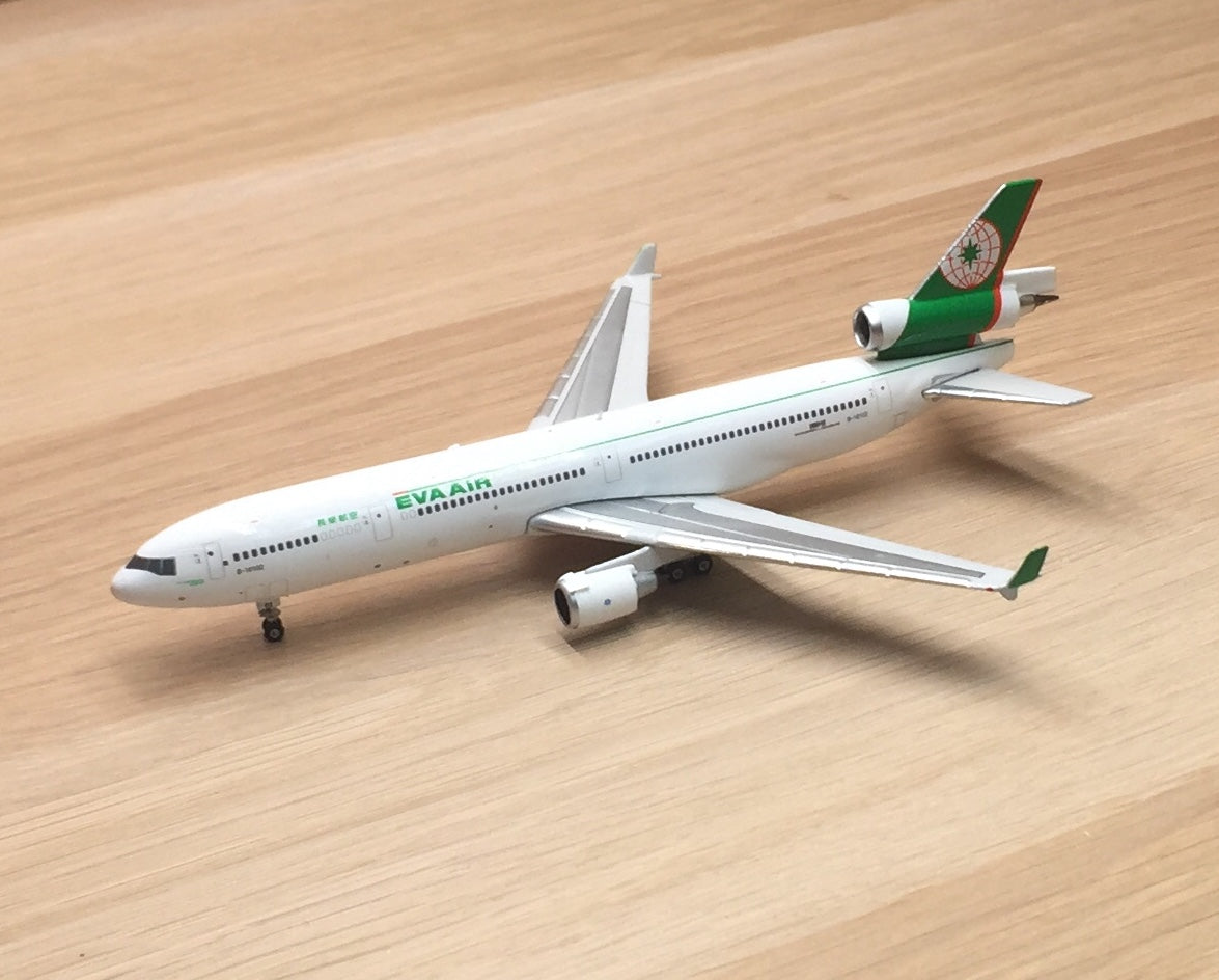 Phoenix 1/400 Eva Air McDonnell Douglas MD-11 B-16102 – First Class  Collectables