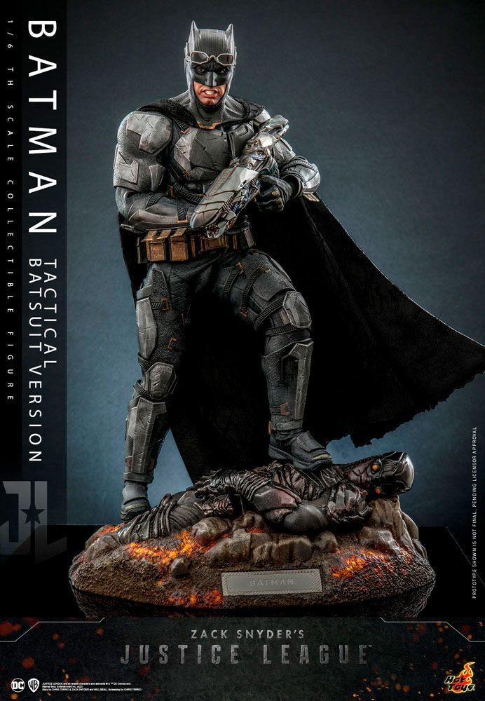 Batman - Zack Snyder`s Justice League Movie - Action Figure - (1:6 - 3 –  Triple Crown ModelStore