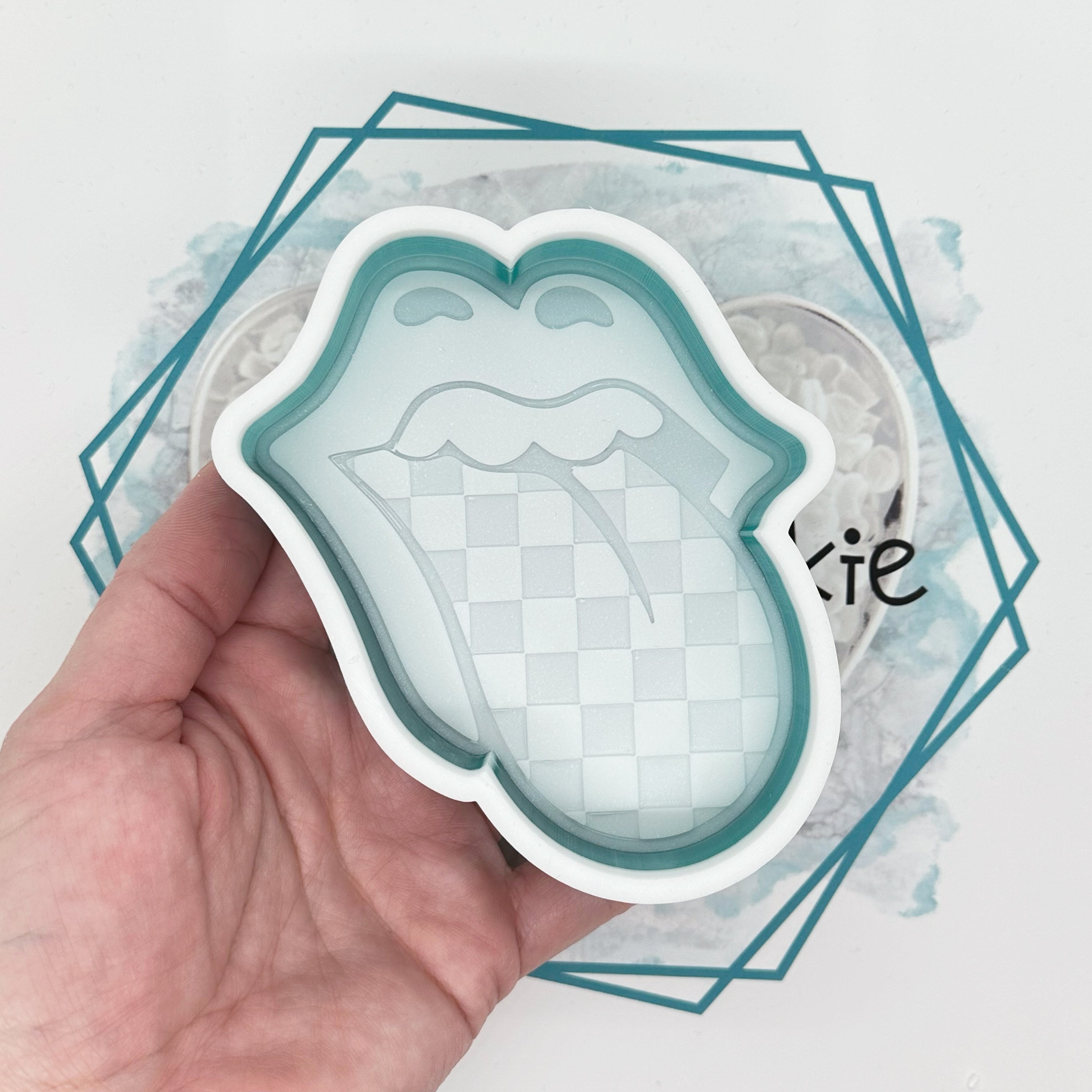 *NEW RELEASE* Checkered Tongue Freshie Mold