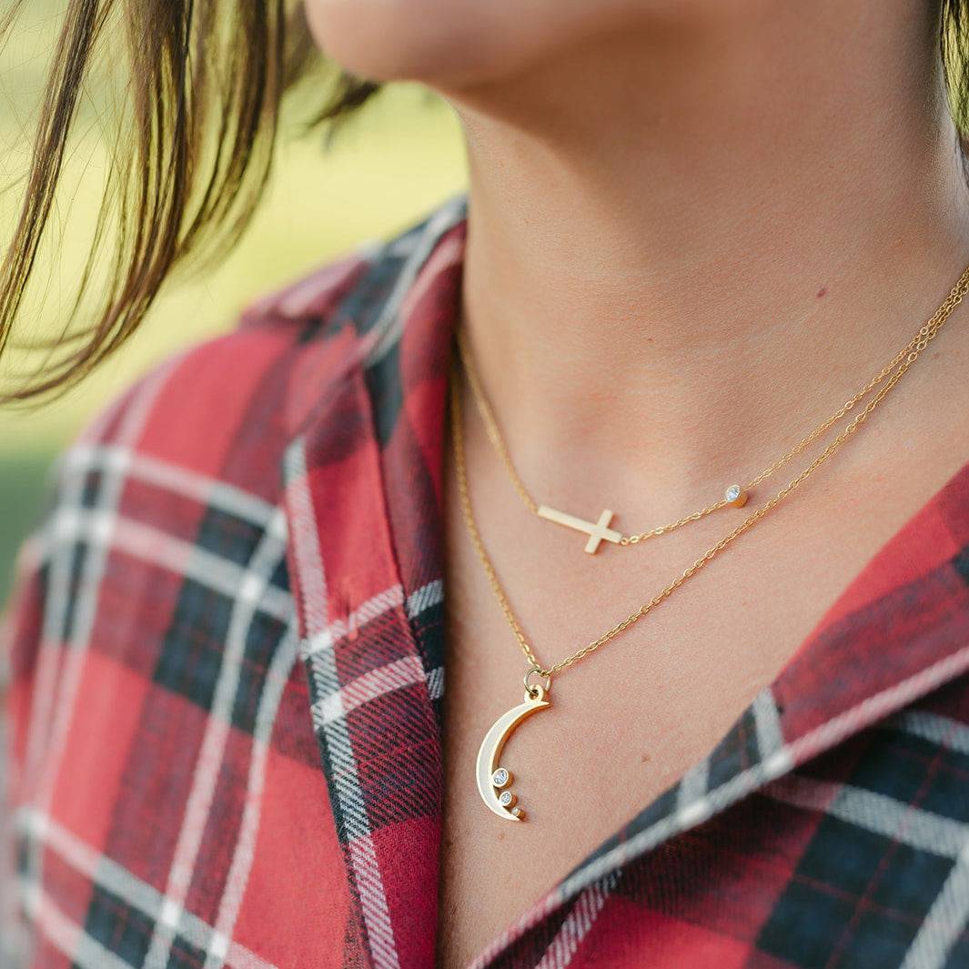 Glam Your Style with the Crescent Necklace - Sparkle and Versatility! – AMD  COLLECTIVE