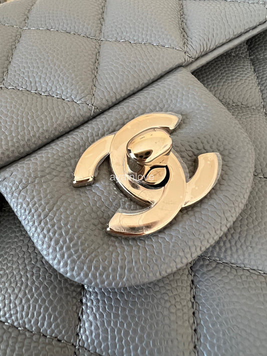 CHANEL 17B Rose Gold Caviar Chevron Rectangular Mini Silver Hardware – AYAINLOVE  CURATED LUXURIES