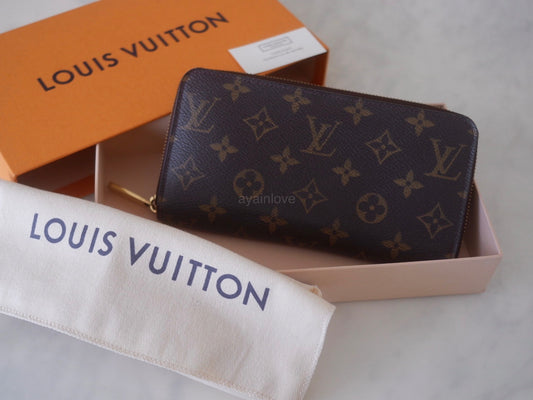 Louis Vuitton Brown Monogram Coated Canvas Christmas Animation Zippy Coin Purse  Wallet Gold Hardware, 2020 Available For Immediate Sale At Sotheby's