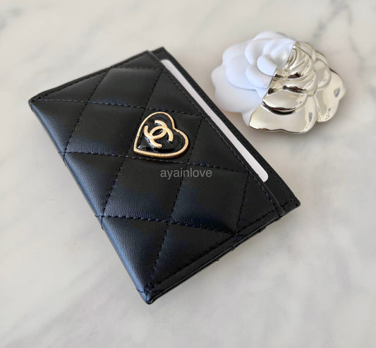 Louis Vuitton Monogram Party Bumbag Bracelet – The Closet