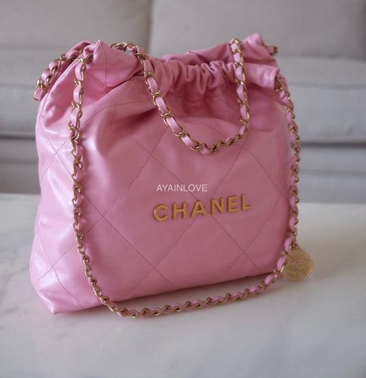 CHANEL 22S Pink Lamb Skin Rectangular Pearl Crush Vanity Gold Hardware