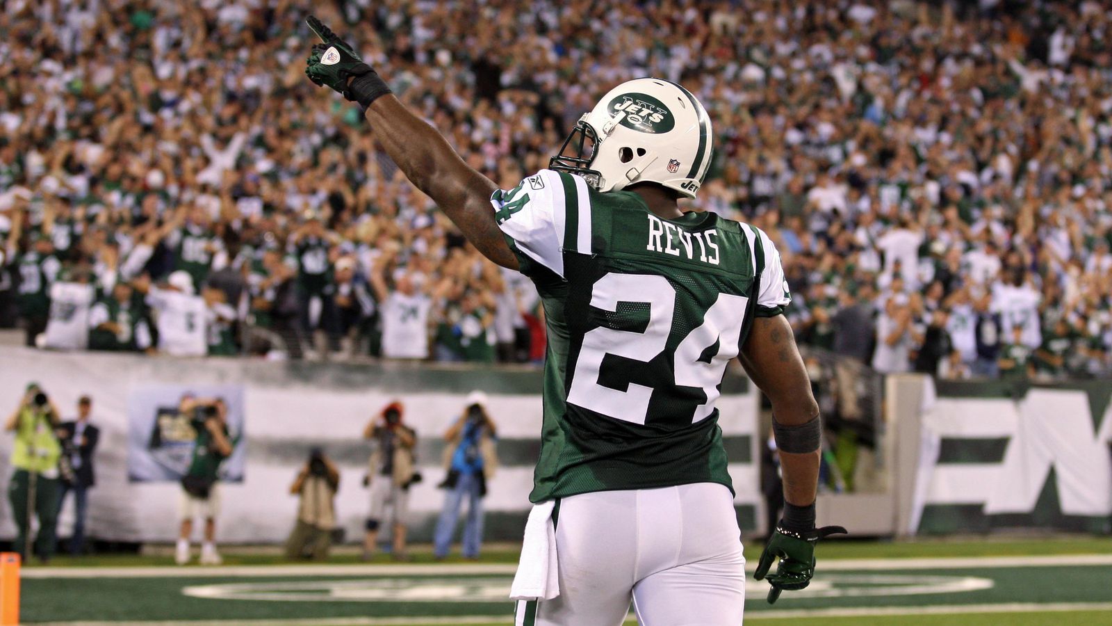 Darrelle Revis