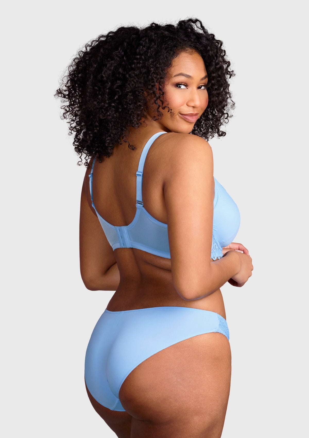 HSIA Pretty Secrets Lace-Trimmed Full Coverage Underwire Bra For Support - Light Blue / 46 / D