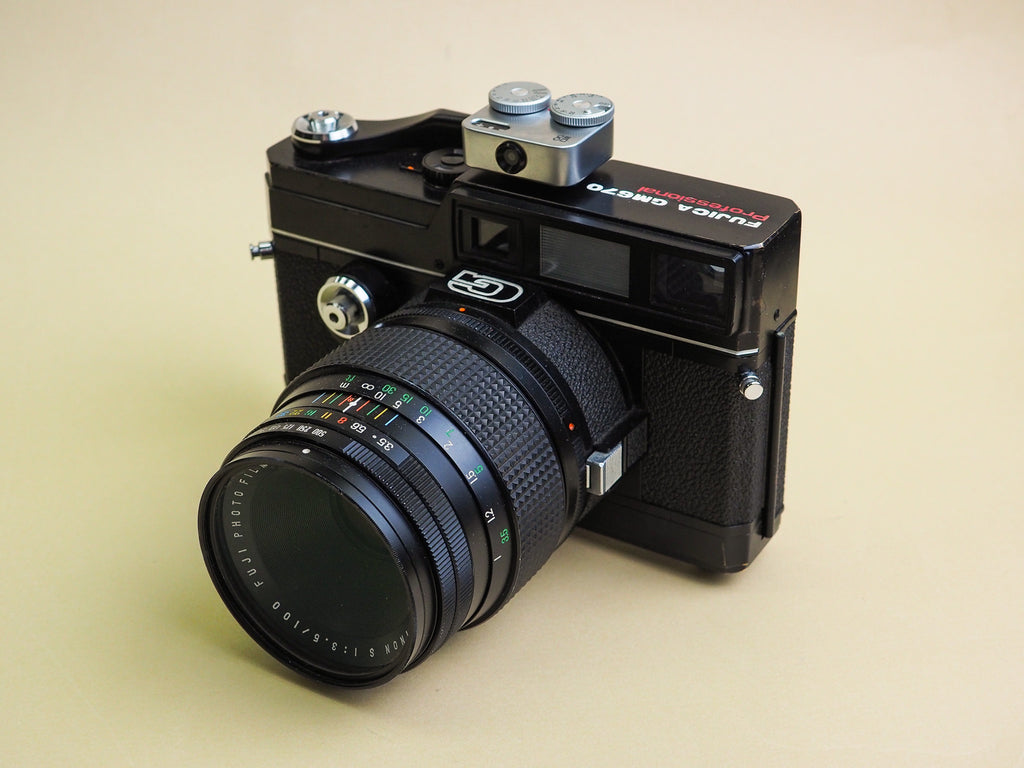Fujica GM670 Camera with Doomo Light Meter